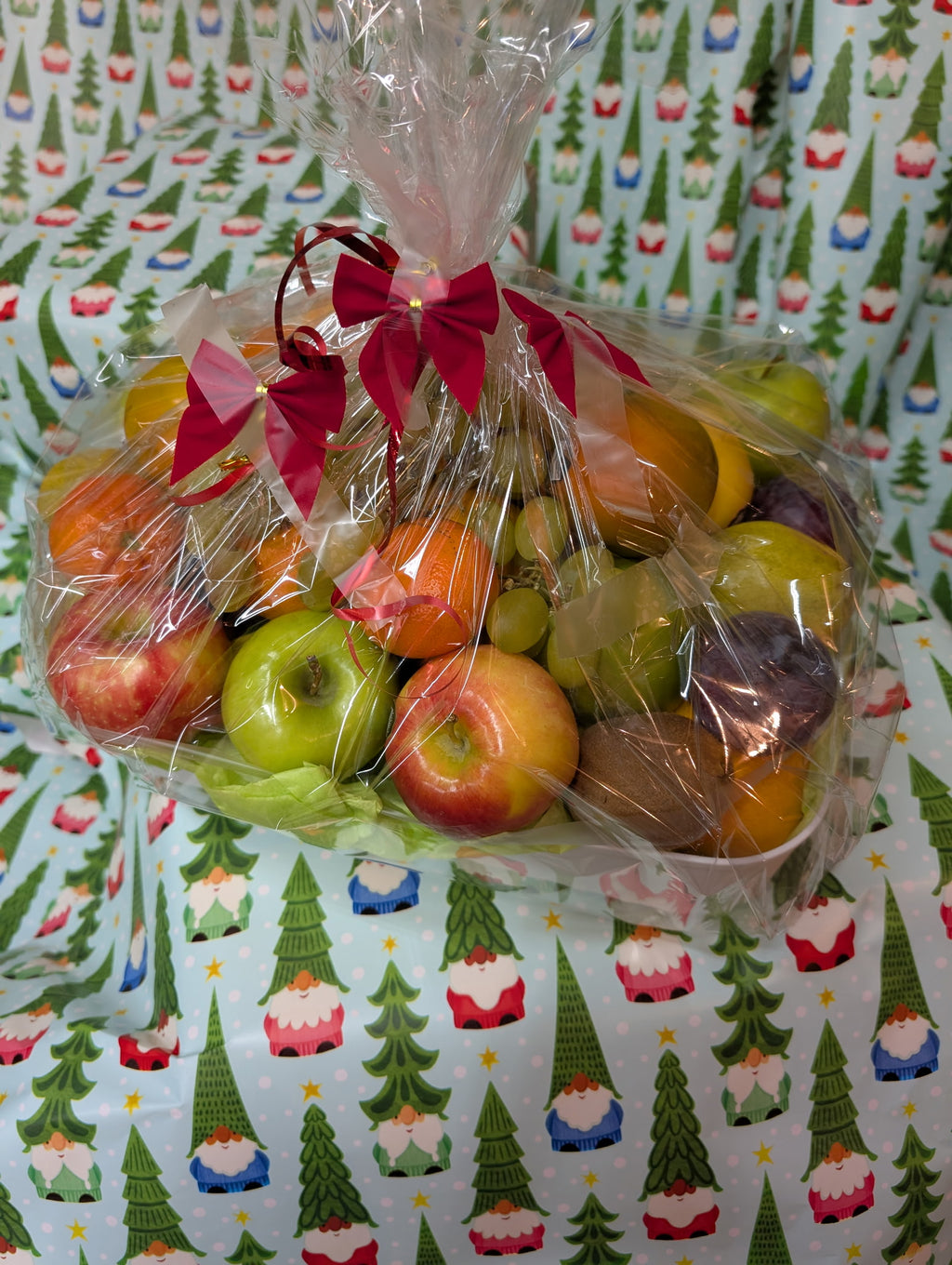 Small Gift Basket - Perfect For Family 1-2 People SPECIAL PROMO NEW ITEM